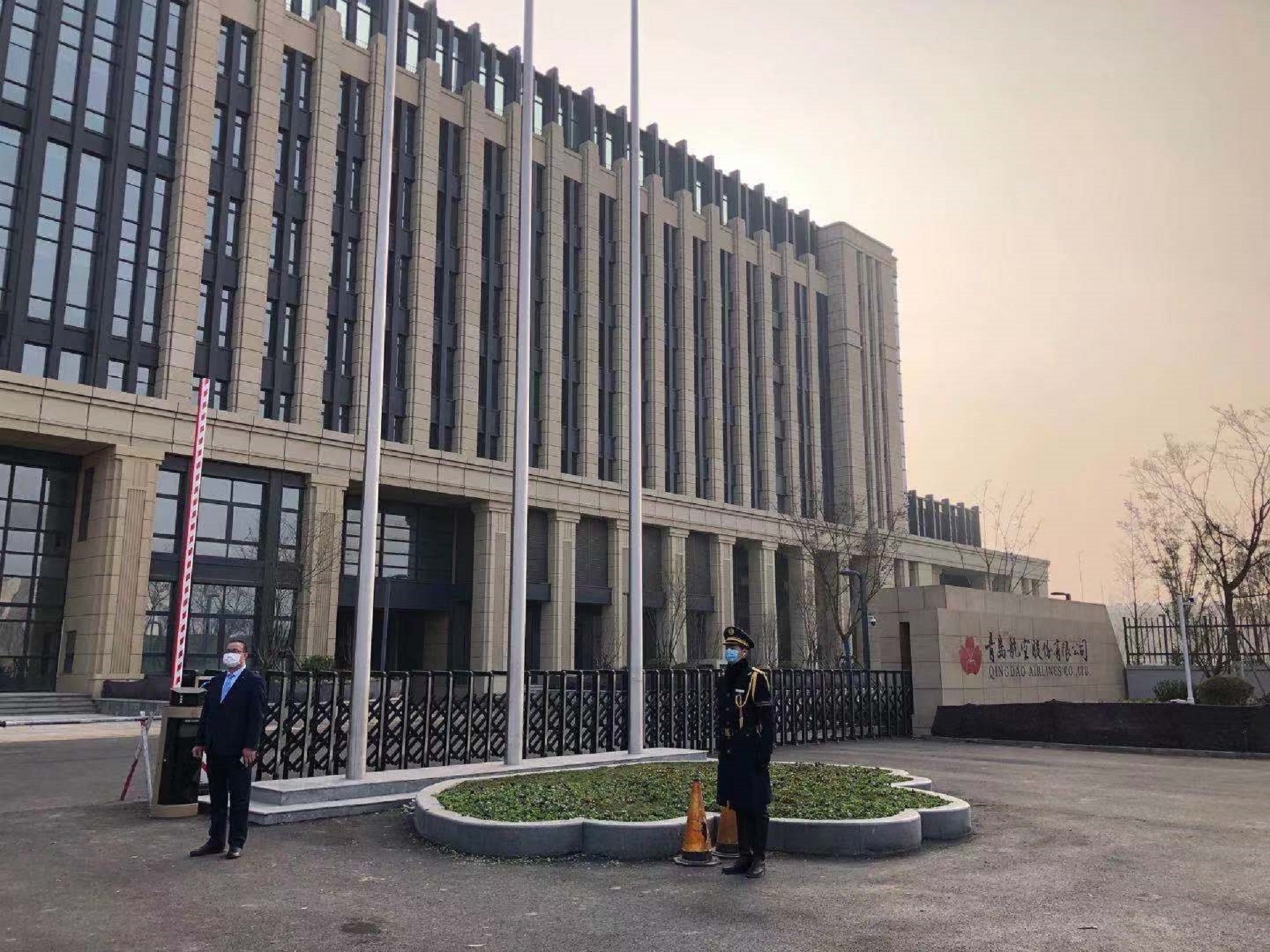 企發公司青島航空總部基地物業管理項目效果圖(2) 企發公司青島航空總部基地物業管理項目效果圖(2)